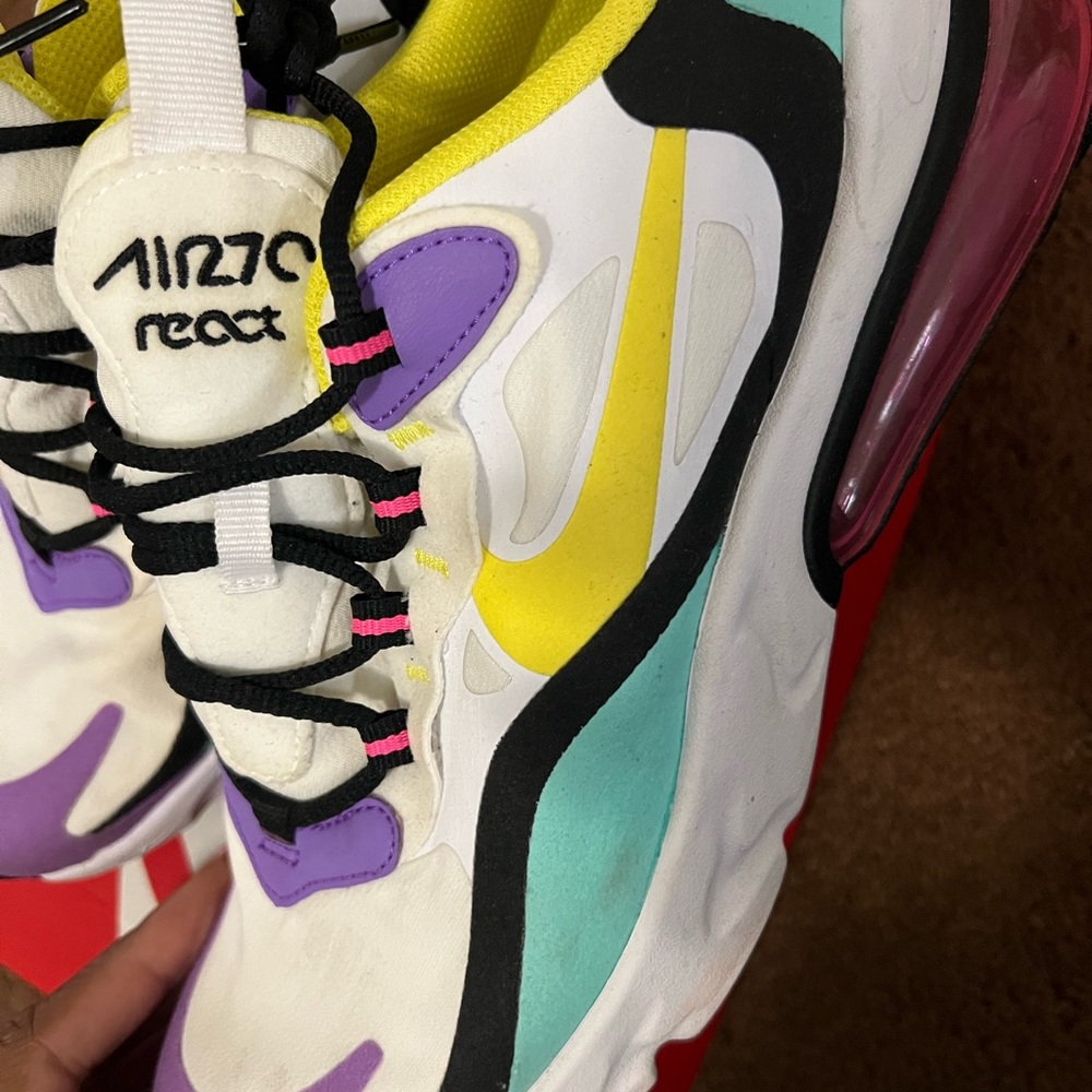 Nikes shoes